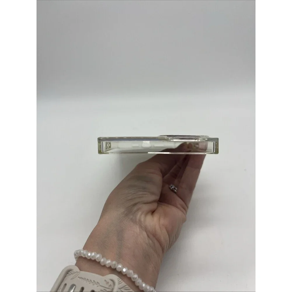 Flaunt square phone